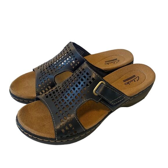 Clark’s Hayla Slip-On Navy Blue Leather Sandals in Ladies Size 7. - Picture 2 of 8